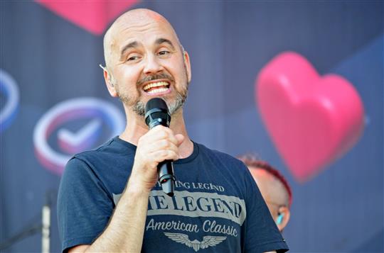 Tři dny, dvě pódia a hvězdný program. Pouť zve na No Name i Mňágu a Žďorp