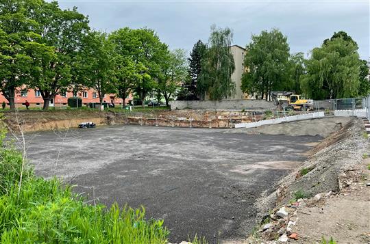 Na Hraničkách: na sídlišti vzniklo 60 dočasných parkovacích míst