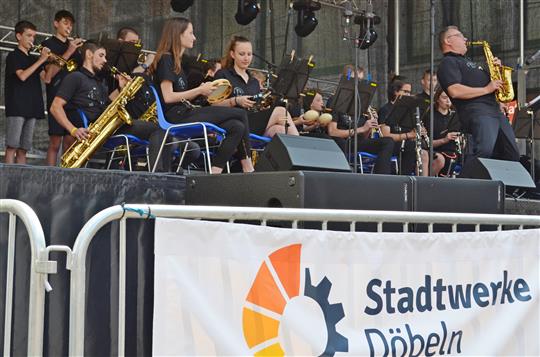 Pěvecký sbor a dechový orchestr se představily v partnerských městech