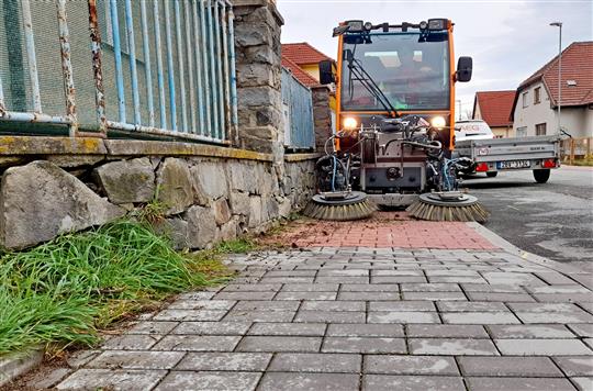 Zima je pryč. Vyškovské ulice čeká po roce blokové čištění