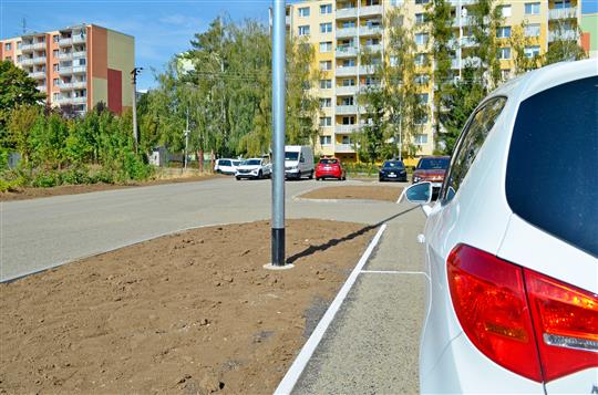 Parkování pro Osvobození. Nová plocha pomůže řidičům až 130 místy